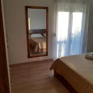 https://apartment-luka-bibinje-23205.hotelinzadar.com